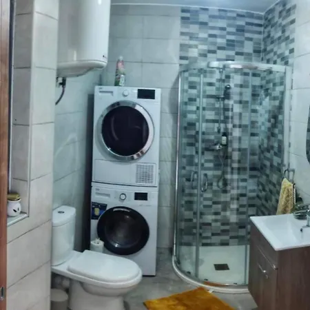 Daire Modern 2 Bedroom 1min Away From The Sea St. Paul's Bay