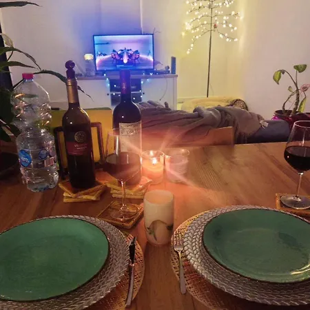 Apartman Modern 2 Bedroom 1min Away From The Sea *