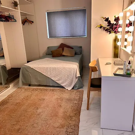 Apartman Modern 2 Bedroom 1min Away From The Sea *